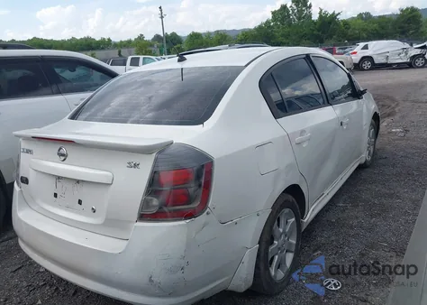 2010 Nissan Sentra 2.0Sr z USA, uszkodzony, nr VIN 3N1AB6AP3AL696485